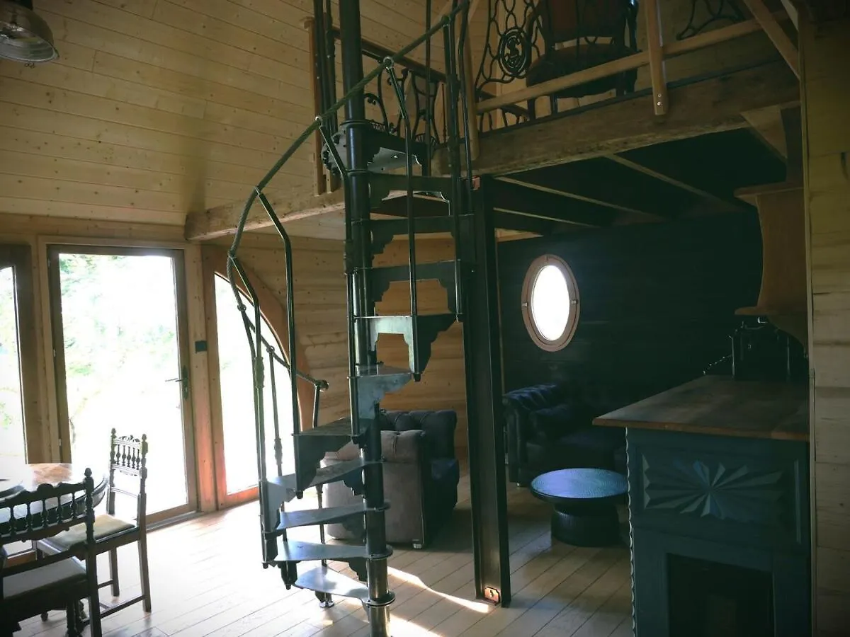 Holiday home Gites Du Vrai Monde Fillinges France
